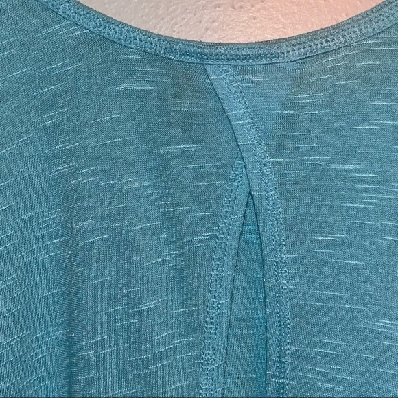 Zella Keyhole Open Back Long Sleeve Tee Women’s Size Extra Small - Picture 5 of 11